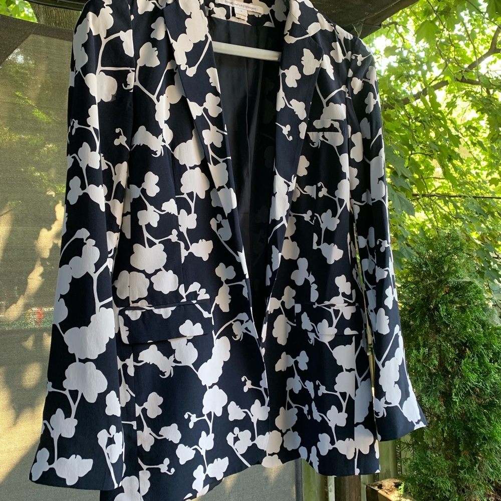 Diane Von Furstenberg Black and White Floral Blazer